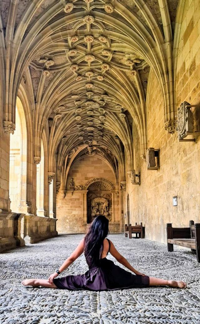 Foto reserva de Yoga para bailarines